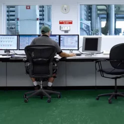 Live Edge Wood Slabs Sales Store -Live Edge Wood Slabs Sales Store lonmat uv install 1 green.jpg