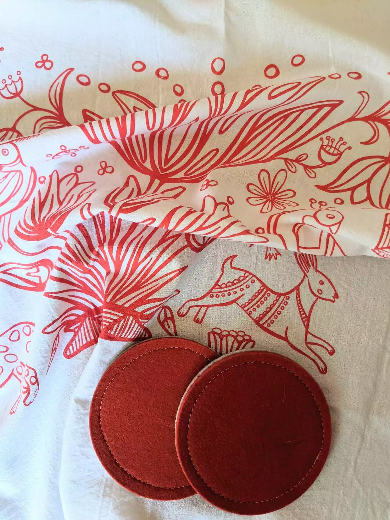 Foxly Handmade Wool Coaster- Red- Set Of 4 3 Foxly Handmade Wool Coaster- Red- Set Of 4